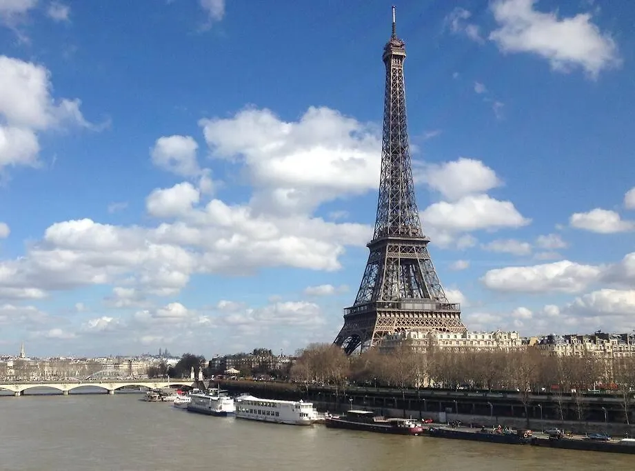 Charmant Appartement 4P Face Tour Eiffel Párizs Apartman